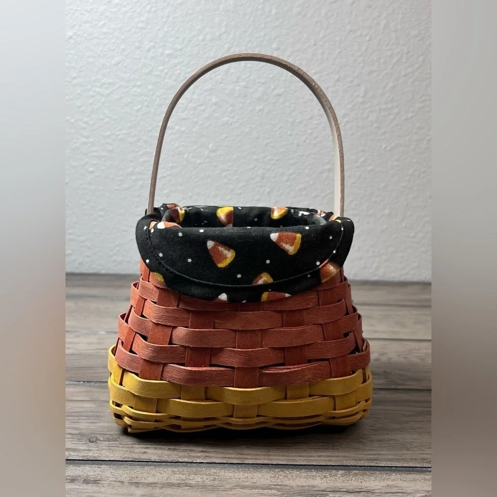 Longaberger 2010 Collectible Halloween Candy Corn Basket Combo orange yellow whi